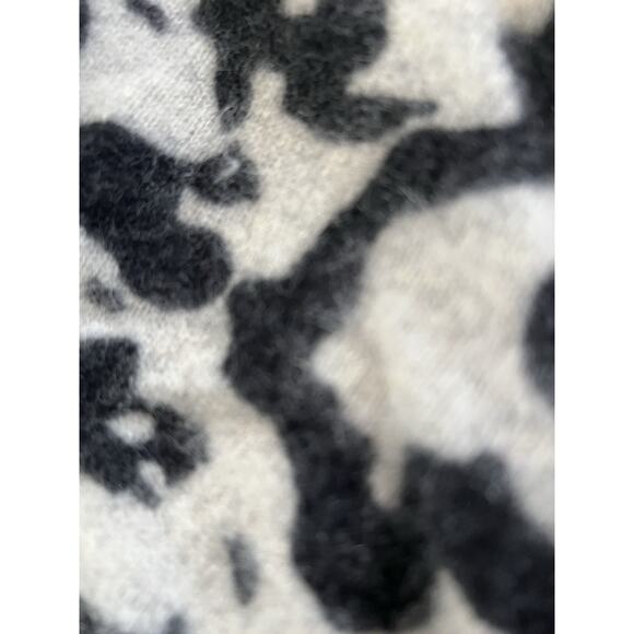 Chicos Cashmere Sweater Animal Print Size 3 XL / Large SEE MEASUREMENTS - Picture 15 of 16